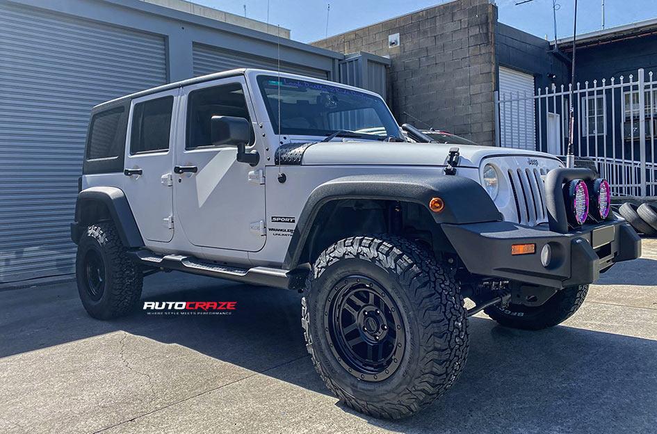 JEEP WRANGLER RECON XD SATIN BLACK