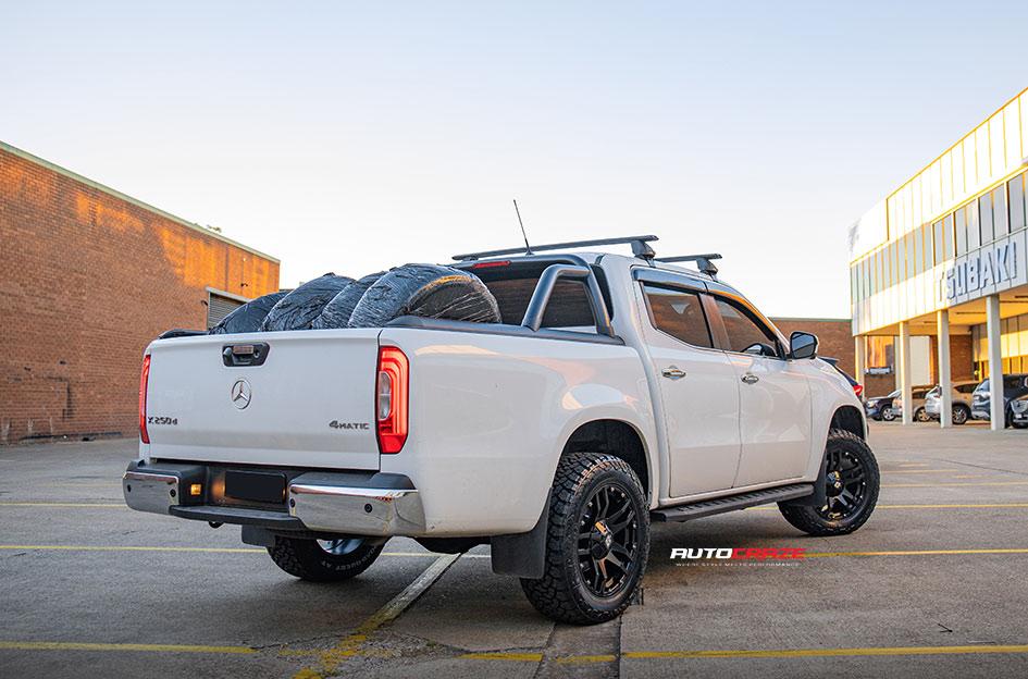 MERCEDES X CLASS CLIFF MATTE BLACK 