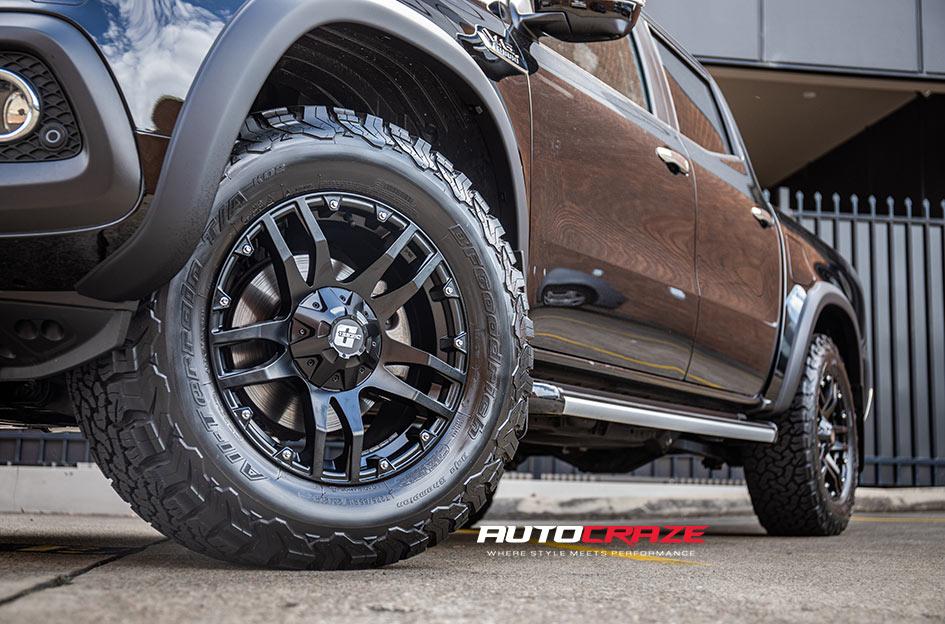 MERCEDES X CLASS CLIFF MATTE BLACK 