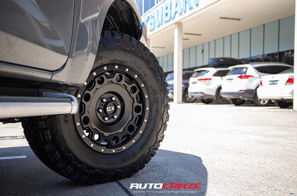 NISSAN NAVARA HOLESHOT XD SATIN BLACK