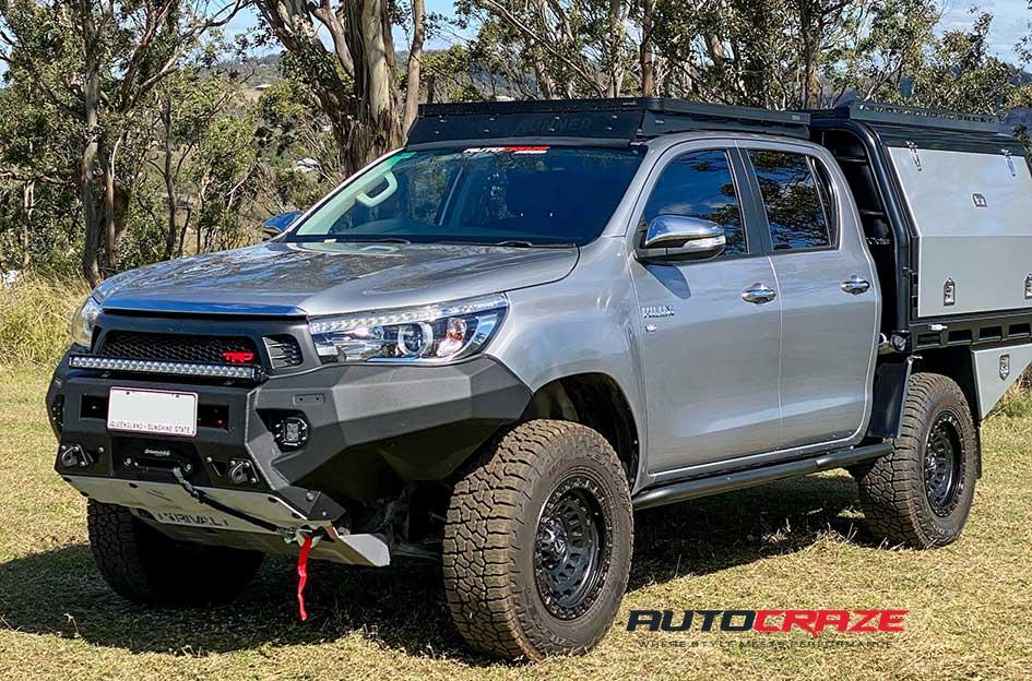 TOYOTA HILUX N80 4WD ZEPHYR MATTE BLACK