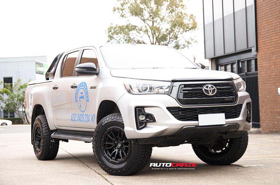 TOYOTA HILUX N80 4WD CLASH GLOSS BLACK