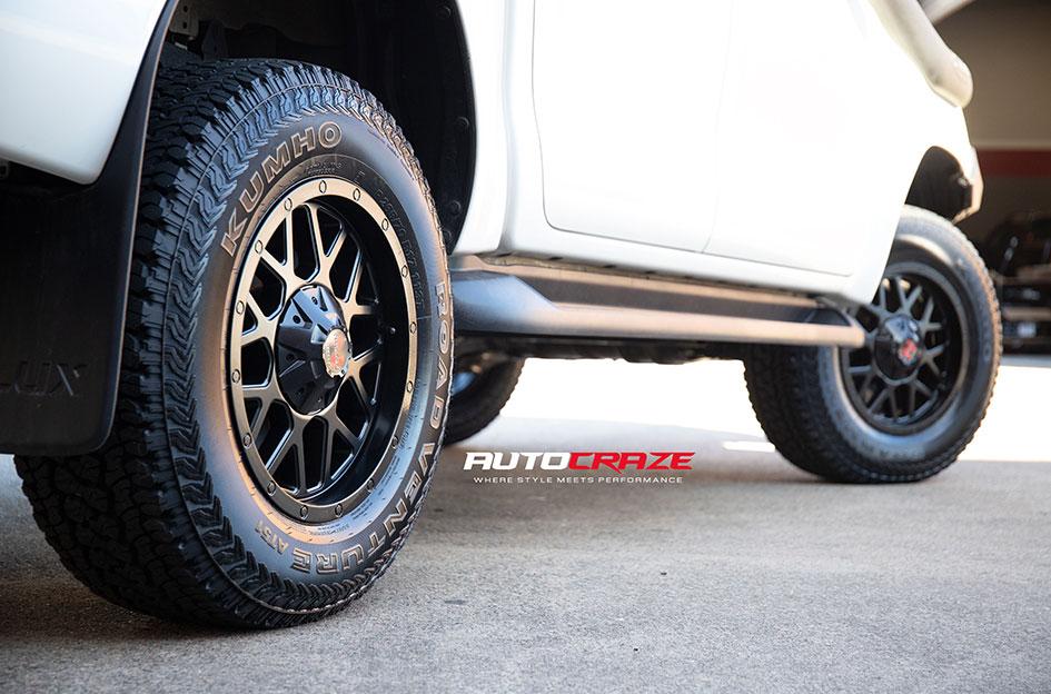 TOYOTA HILUX N80 4WD JUDGE MATTE BLACK