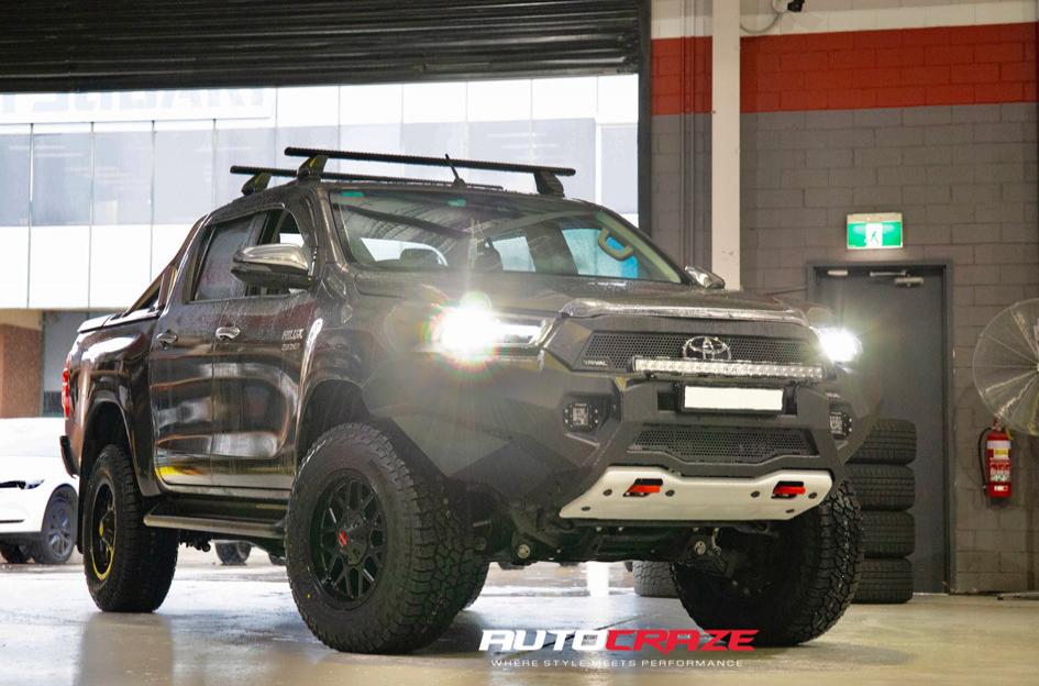 TOYOTA HILUX N80 4WD JUDGE MATTE BLACK