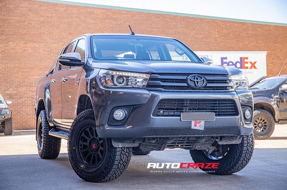 TOYOTA HILUX N80 4WD VICTIM MATTE BLACK