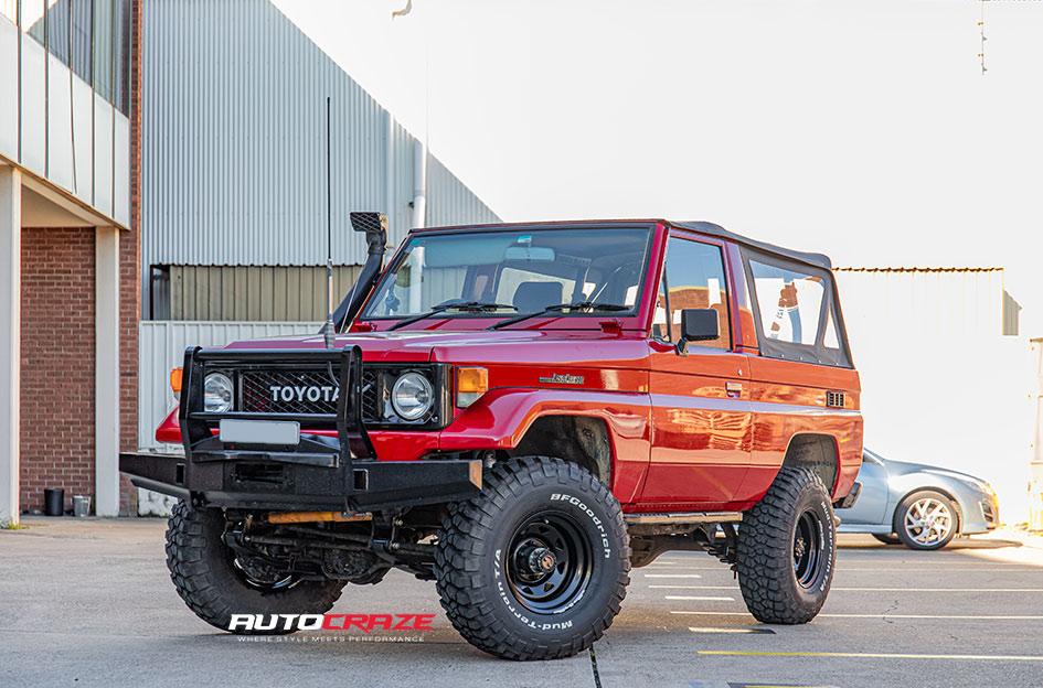 TOYOTA LANDCRUISER TERRA SATIN BLACK