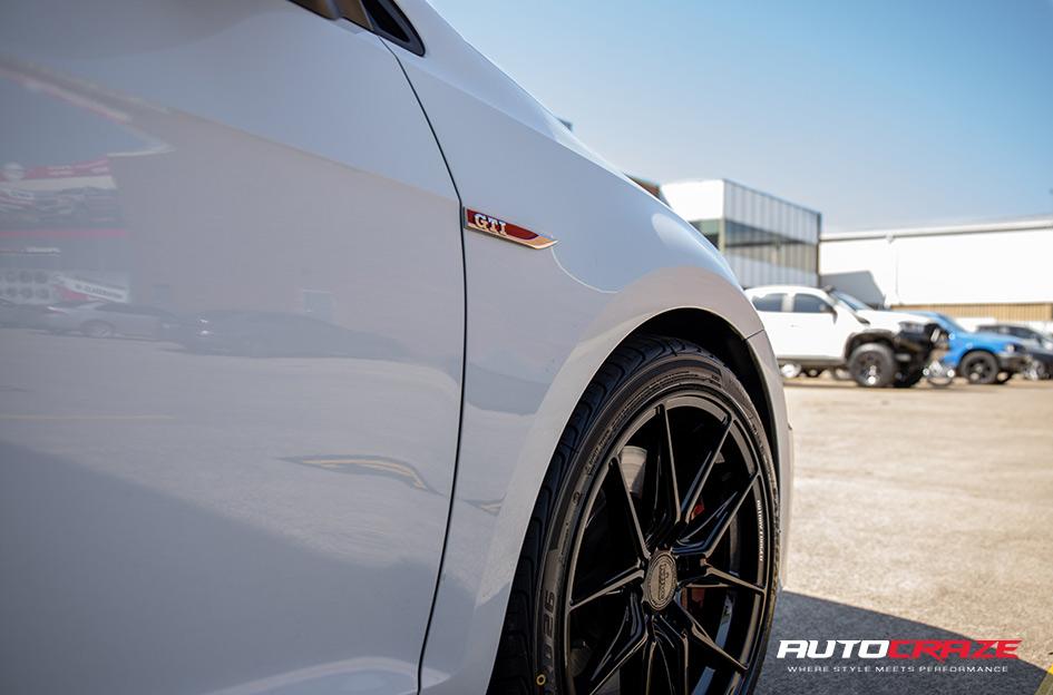 VOLKSWAGEN-GOLF-TOXIN-GLOSS-BLACK
