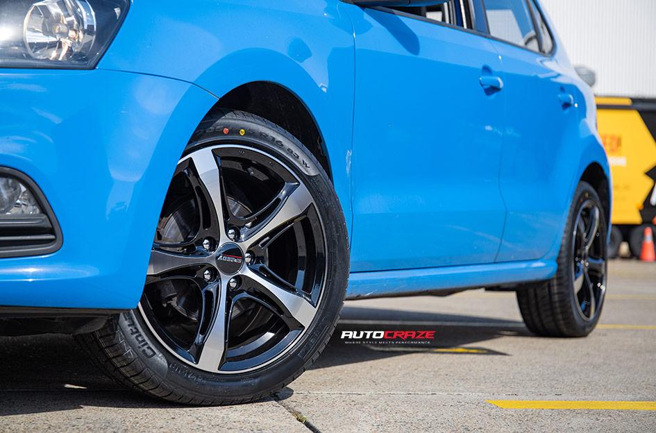 VOLKSWAGEN POLO TSI PODIUM PIANO BLACK MACHINED