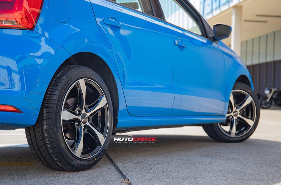 VOLKSWAGEN POLO TSI PODIUM PIANO BLACK MACHINED