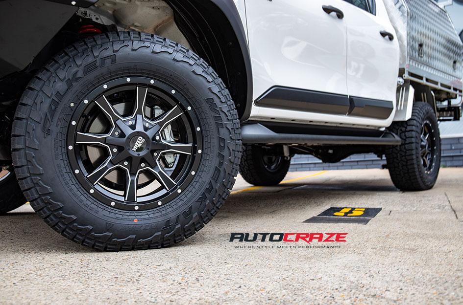 TOYOTA HILUX N80 4WD MO970 SATIN BLACK MILLED ACCENTS