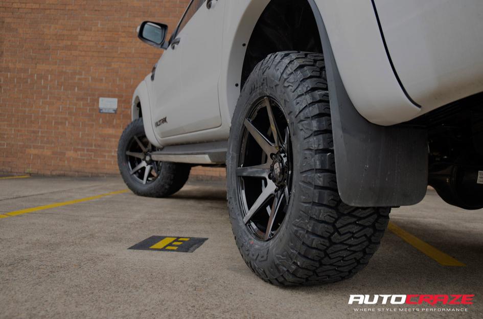 FORD RANGER AVALANCHE MATTE BLACK GREY FACE