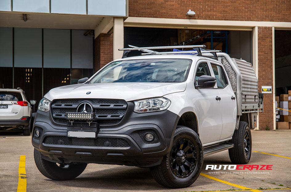 MERCEDES X CLASS AMBUSH MATTE BLACK