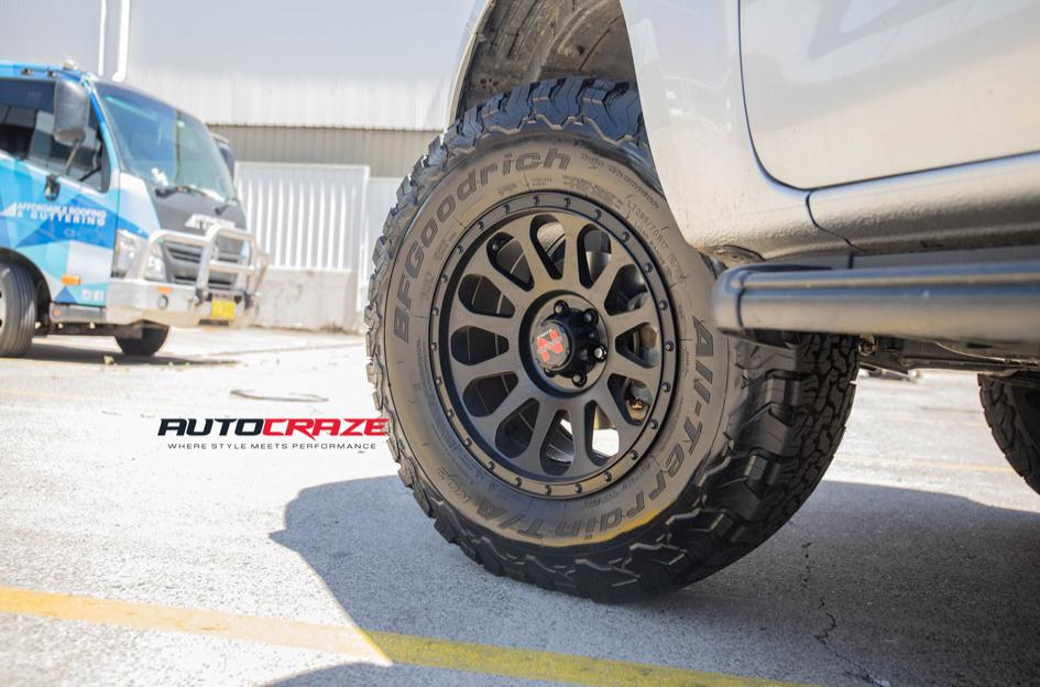 NISSAN-NAVARA-VICTIM-MATTE-BLACK