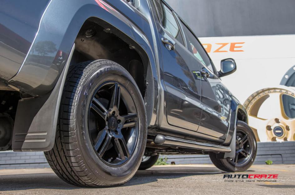 VOLKSWAGEN AMAROK HE855 SATIN BLACK