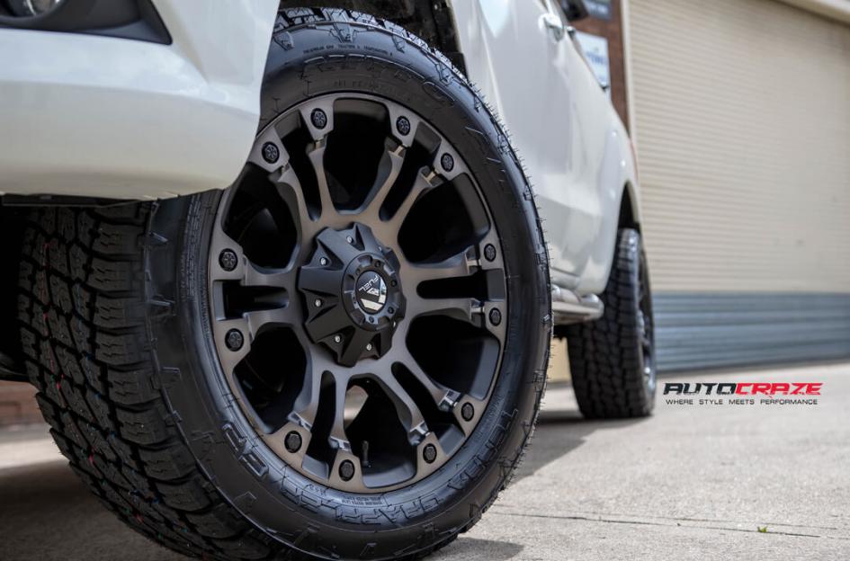 MAZDA BT 50 VAPOR BLACK MACHINED WITH DARK TINT
