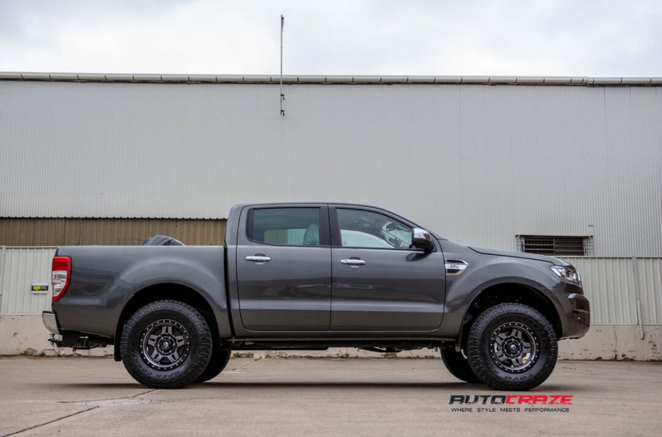 FORD RANGER ANZA MATTE ANTHRACITE WITH BLACK RING