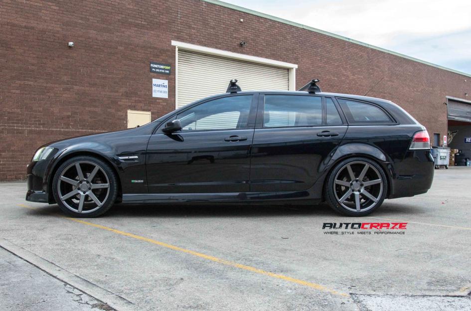 HOLDEN-COMMODORE-VERONA-MATTE-GUN-METAL