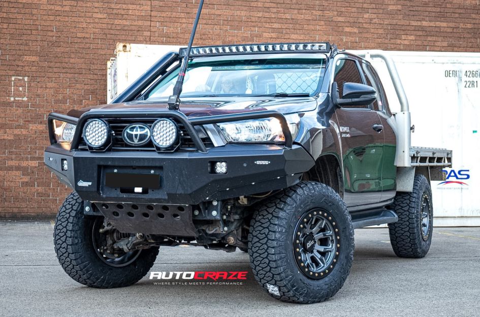 TOYOTA HILUX N80 DIRTY LIFE DT-1 MATTE BLACK