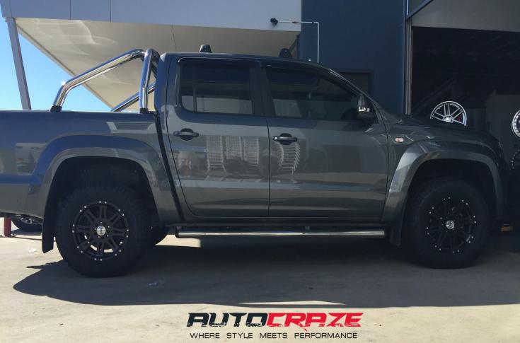 VOLKSWAGEN AMAROK RAPTOR SATIN BLACK