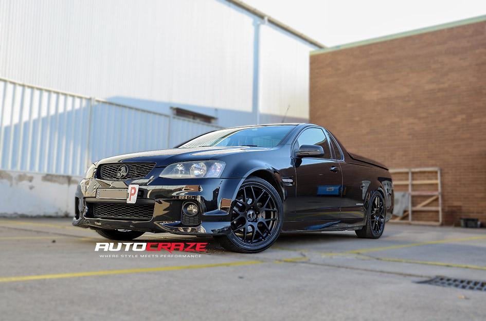 HOLDEN-COMMODORE-VE-UTE-RELOAD-SATIN-BLACK