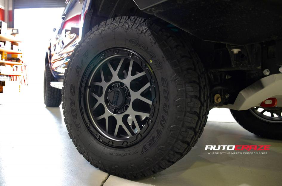FORD RANGER GRENADE OR XD MATTE GREY MATTE BLACK LIP