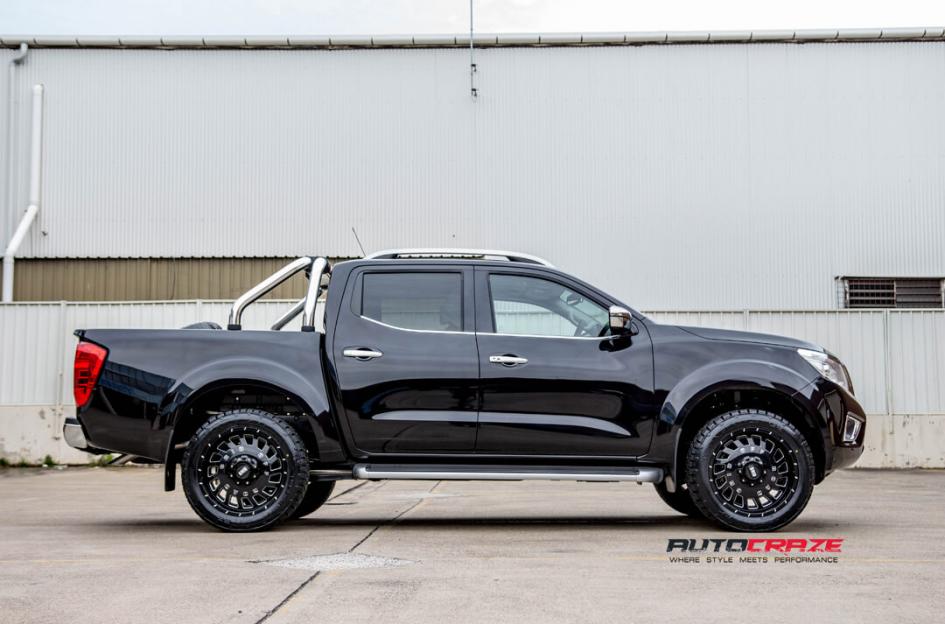 NISSAN NAVARA GD03 GLOSS BLACK MILLED ACCENTS