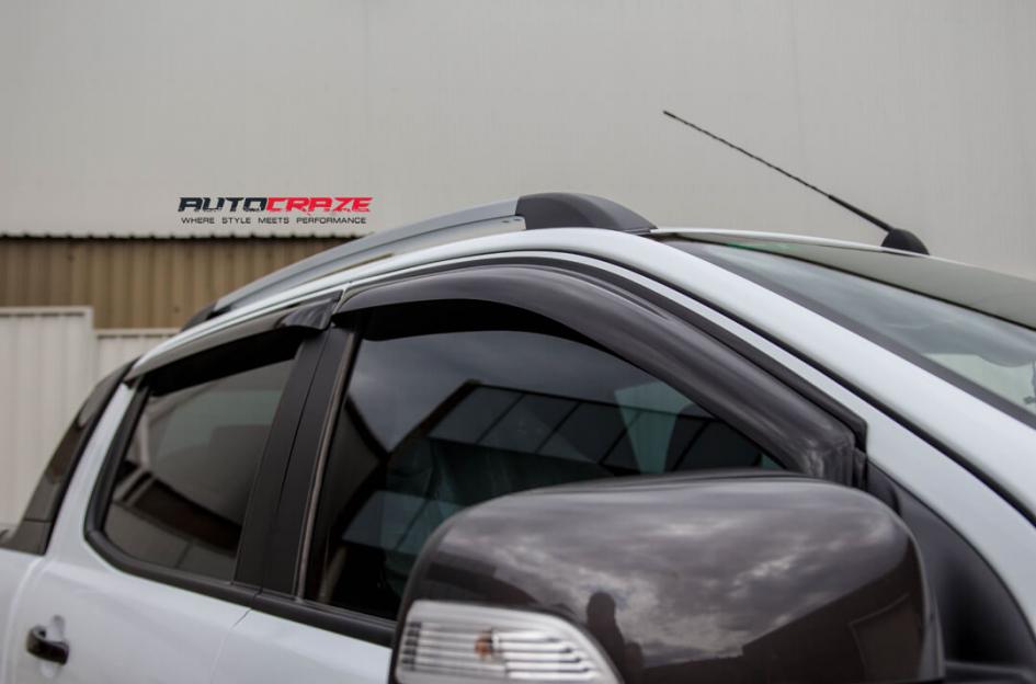 FORD-RANGER-VAPOR-BLACK-MACHINED-WITH-DARK-TINT