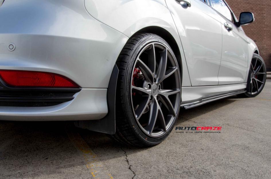 FORD FOCUS  5 STUD  MISANO MATTE GUN METAL