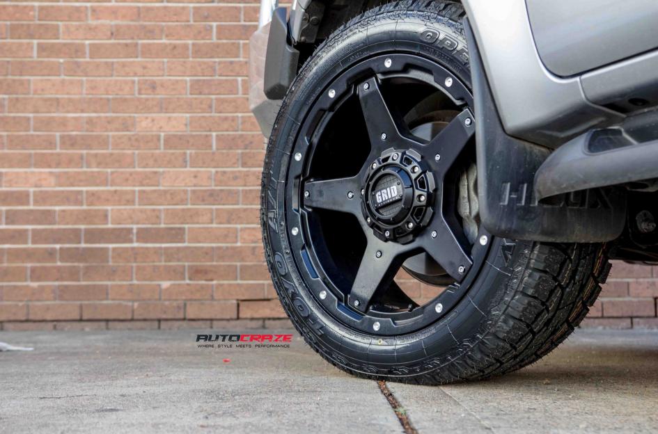 TOYOTA HILUX N80 4WD GD04 MATTE BLACK 3