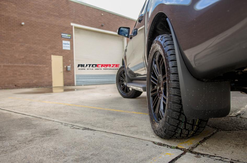 FORD RANGER D2 GLOSS BLACK
