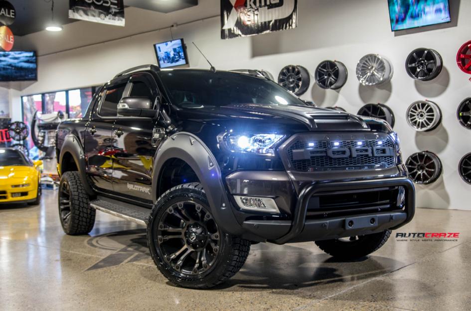 FORD-RANGER-VAPOR-BLACK-MACHINED-WITH-DARK-TINT