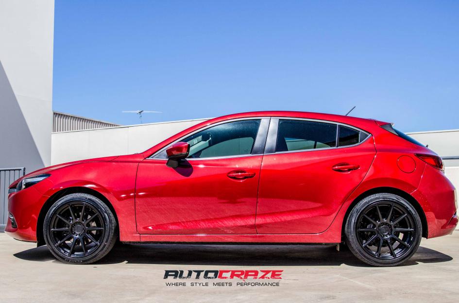 MAZDA-3-ESSEN-SATIN-BLACK