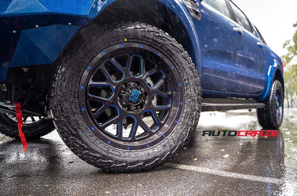 FORD RANGER GRENADE SATIN BLACK MILLED WITH BLUE CLEAR COAT