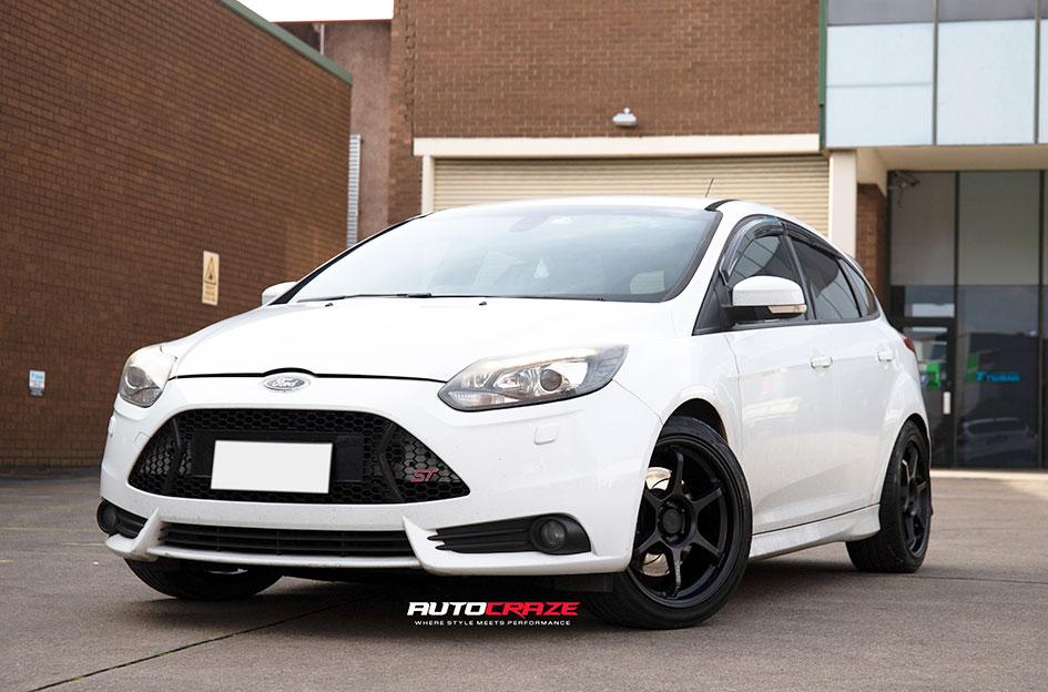 FORD FOCUS  5 STUD  MR145 TRAKLITE SATIN BLACK