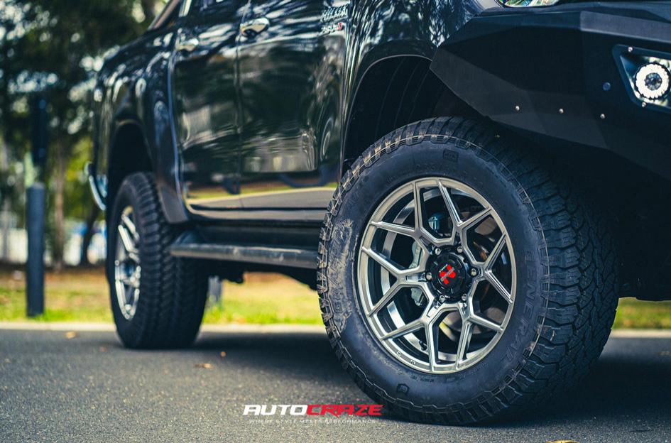 TOYOTA HILUX 4WD SABBATH HYPERBLACK