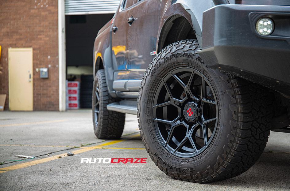 HOLDEN COLORADO SABBATH MATTE BLACK