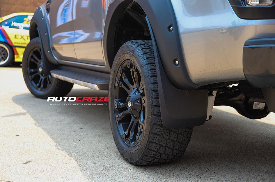 FORD-RANGER-VAPOR-MATTE-BLACK