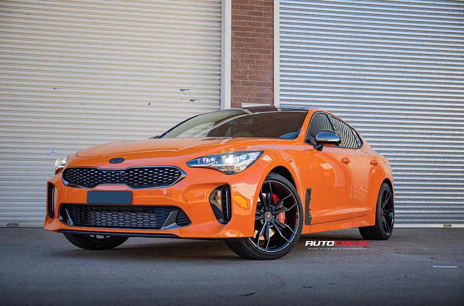 KIA STINGER IFG32 GLOSS BLACK