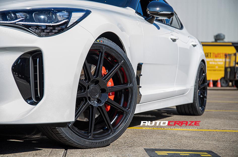 KIA STINGER SF04 MATTE BLACK