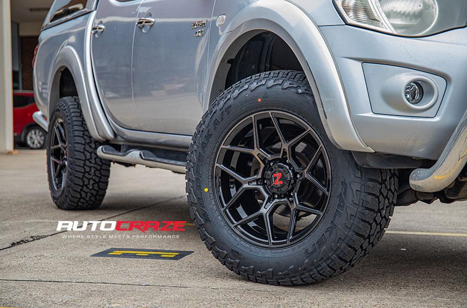 MITSUBISHI TRITON SABBATH GLOSS BLACK TINTED FACE