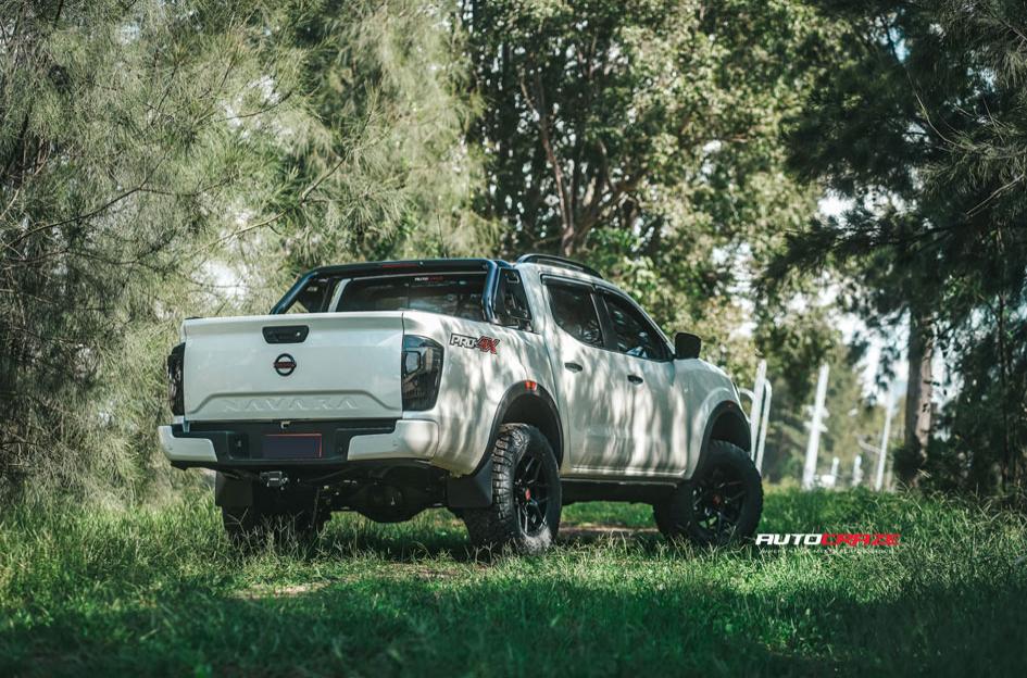 NISSAN NAVARA SABBATH MATTE BLACK