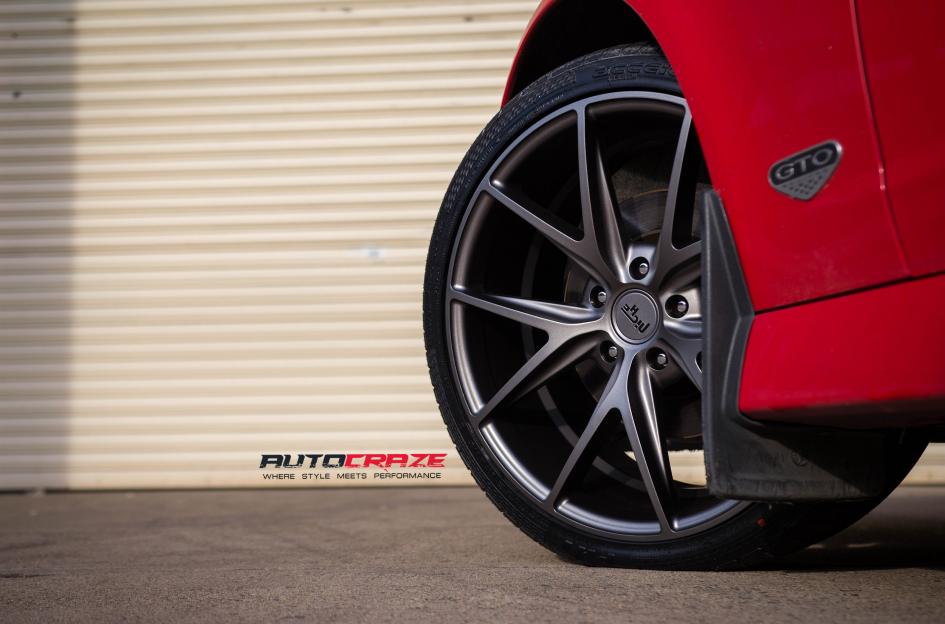 HOLDEN-COMMODORE-MISANO-MATTE-GUN-METAL