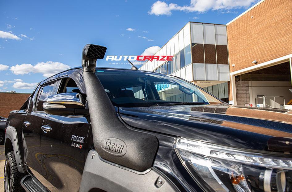 TOYOTA HILUX N80 4WD D HOLE BLACK
