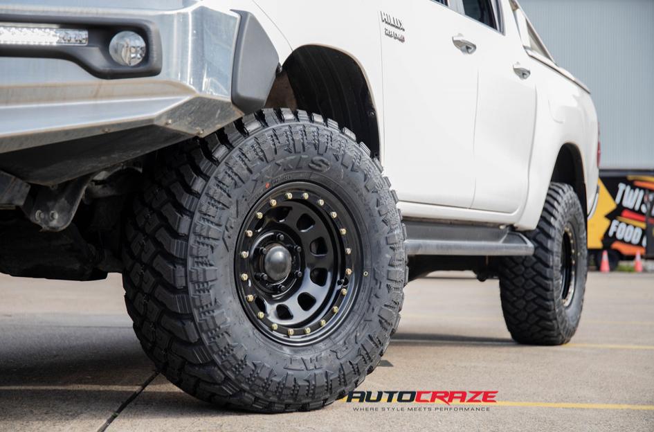 TOYOTA HILUX N80 4WD D LOCKER BLACK