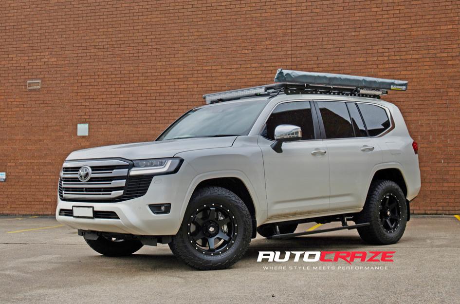 TOYOTA LANDCRUISER PHILIDELPHIABLACK MATTE FRONT MILLED