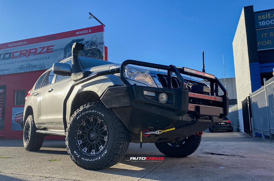 TOYOTA-PRADO-HOSS-XD-II-SATIN-BLACK-DARK-TINT