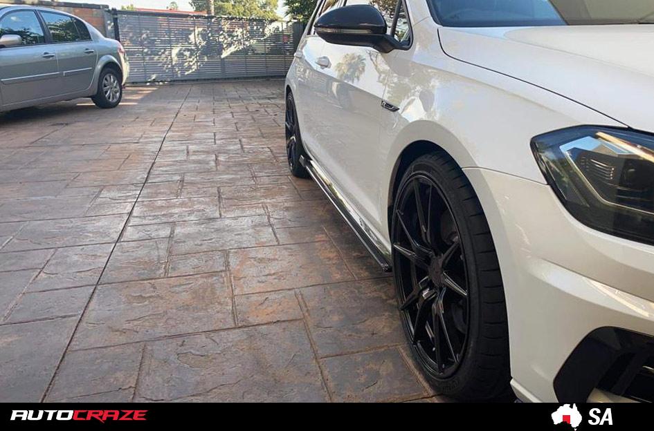 VOLKSWAGEN GOLF SF06 GLOSS BLACK