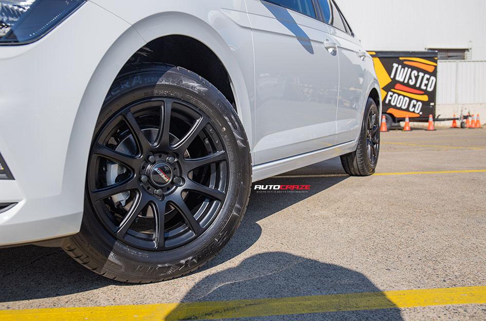 VOLKSWAGEN POLO CARBINE SATIN BLACK