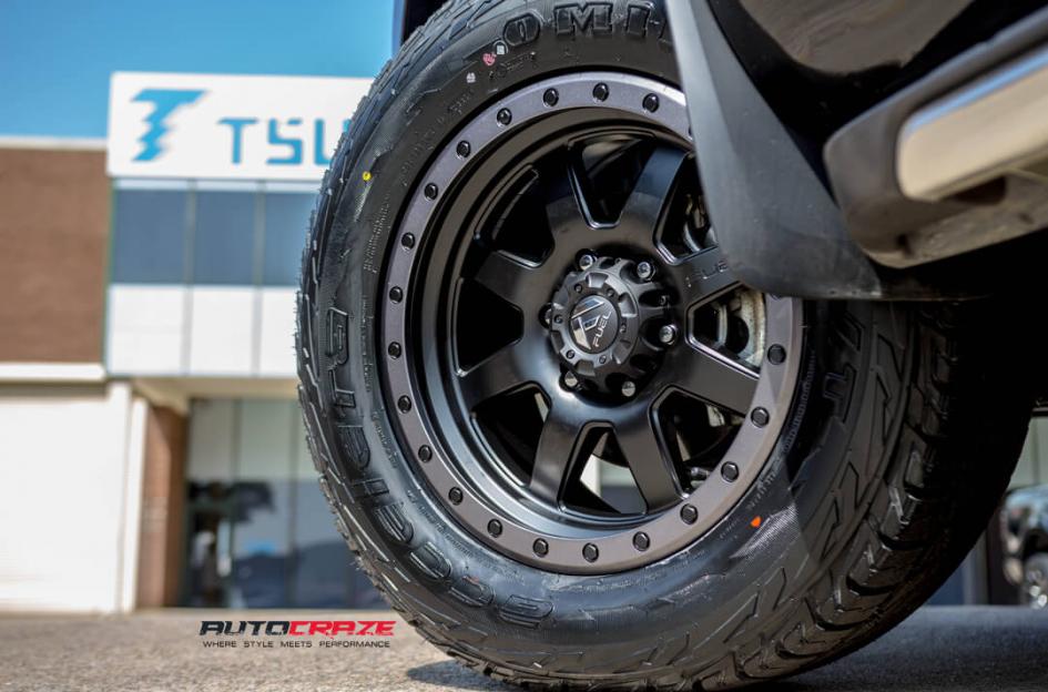 FORD-RANGER-TROPHY-MATTE-BLACK-WITH-ANTHRACITE-RING