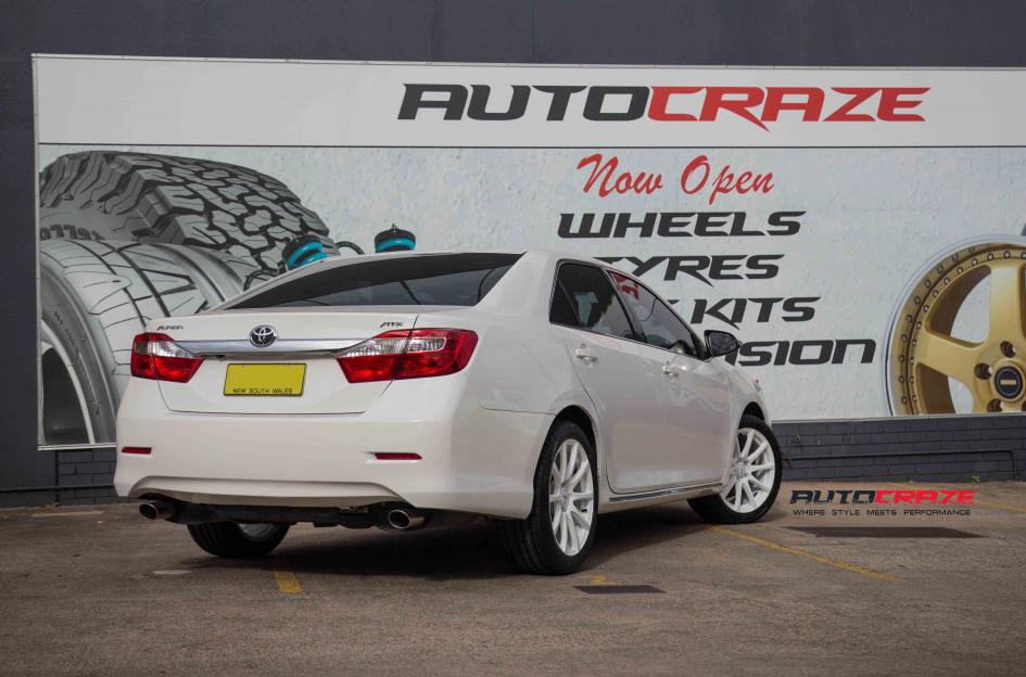 TOYOTA AURION CARBINE WHITE